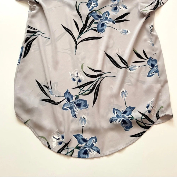 Ann Taylor Factory Floral Short-Sleeve Flowy Blouse Size XS - Picture 10 of 11